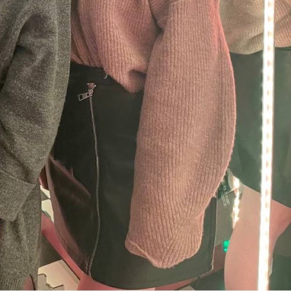 Leather Skirt - Picture 5 of 5